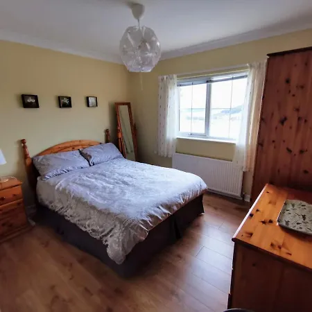 Charlie's House Relaxing Near Holiday home