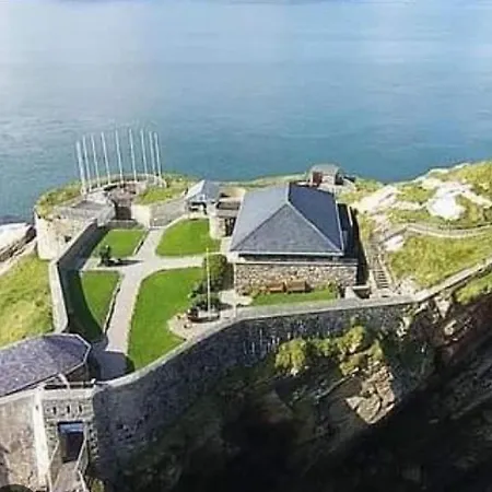 Charlie's House Relaxing Near Holiday home