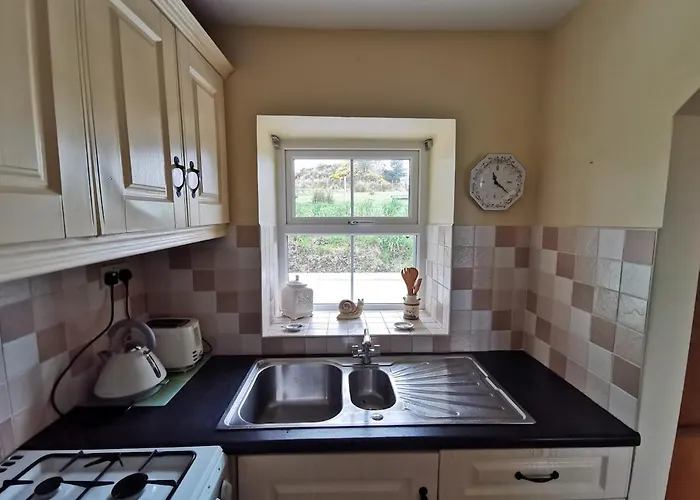 Charlie's House Relaxing Near *