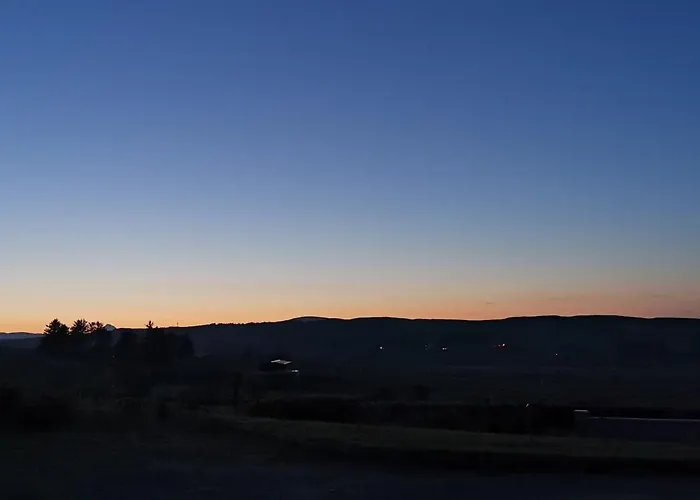 Charlie's House Relaxing Near *